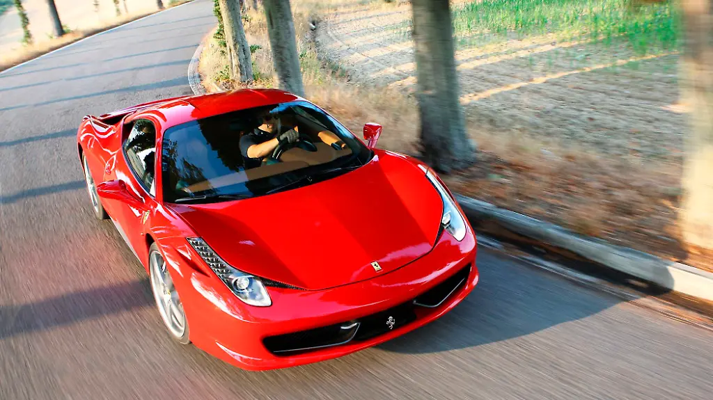 Ferrari458Italia050701