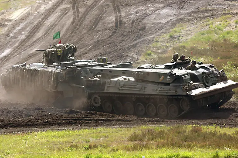 bpanzer2-heer-klausschneide