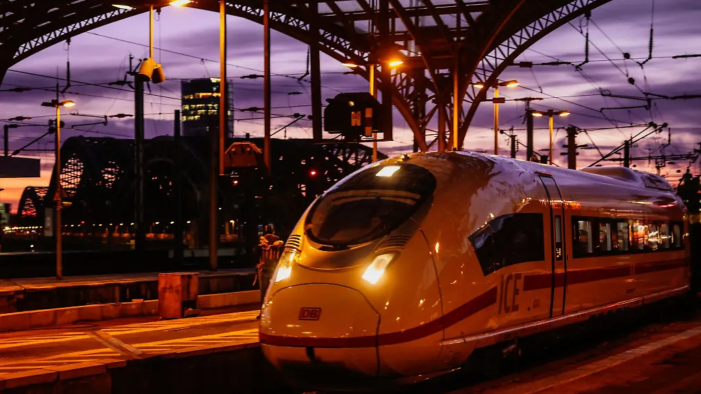 Am-fruehen-Samstagmorgen-war-die-Strecke-wieder-frei