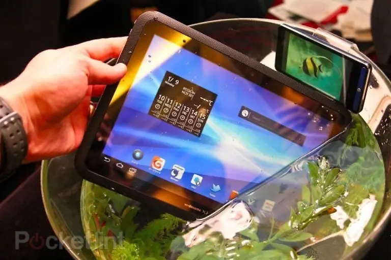 fujitsu-arrows-waterproof-tablet-ces-Pocketlint