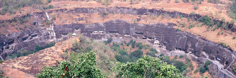 Tempel-Ho-ehlen-von-Ajanta
