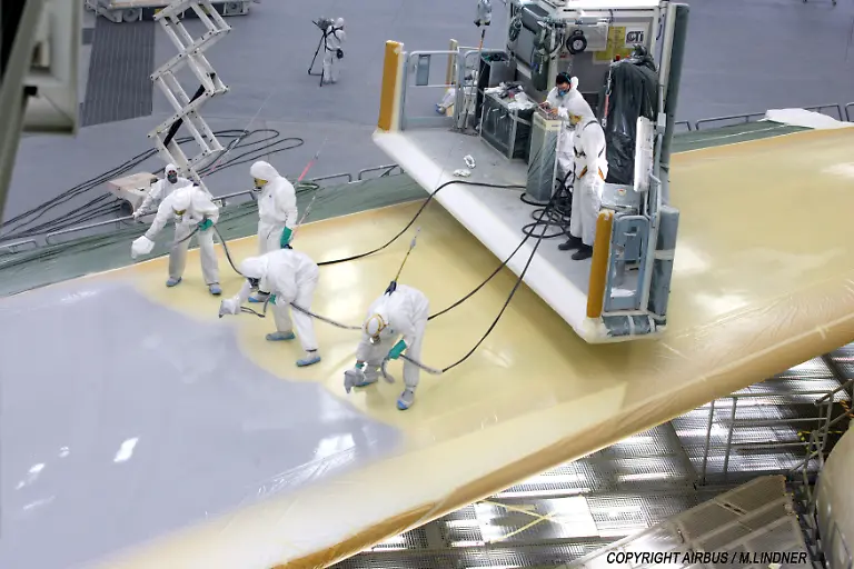 Germany-Hamburg-A380-production-5