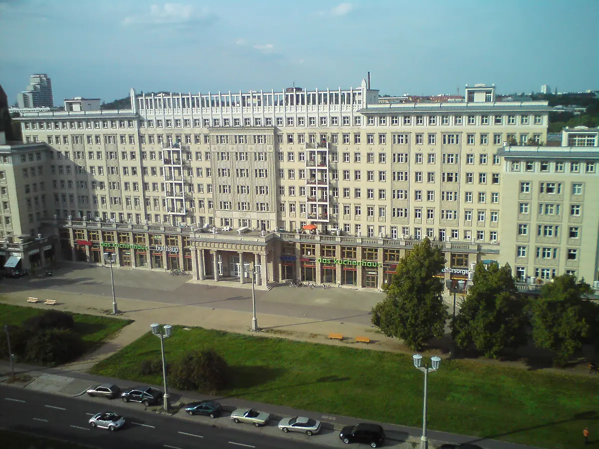 Karl-Marx-Allee-September-2010