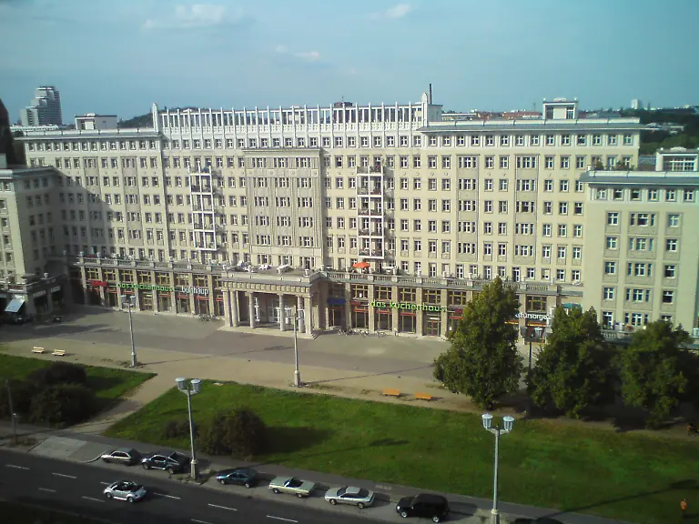 Karl-Marx-Allee-September-2010