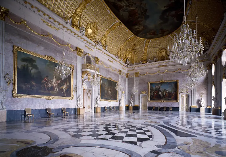 SPSG-NeuesPalais-Marmorsaal-18x19cm-300dpi