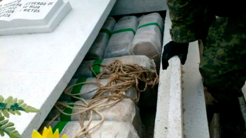 2012-07-28T232551Z-01-TBR01-RTRMDNP-3-MEXICO-JPG2068015058574320571