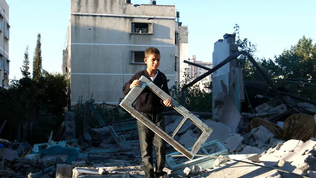 DAB2711-20121115-jpg6678468408697921151