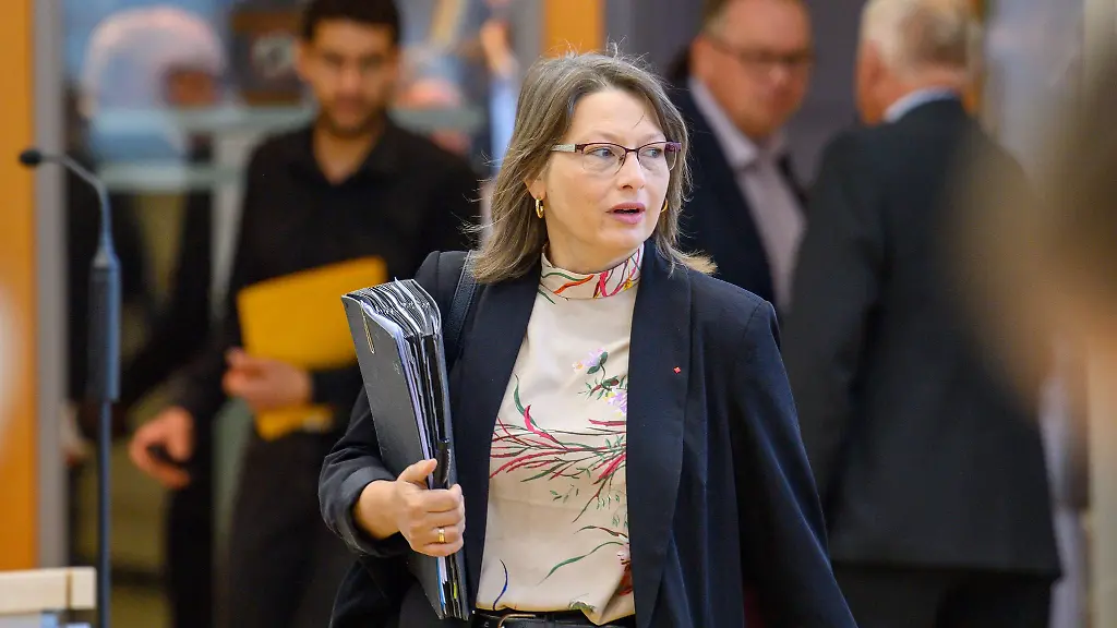 Gute-Bildungspolitik-braucht-Chancengleichheit-sagt-SPD-Fraktionschefin-Katja-Paehle