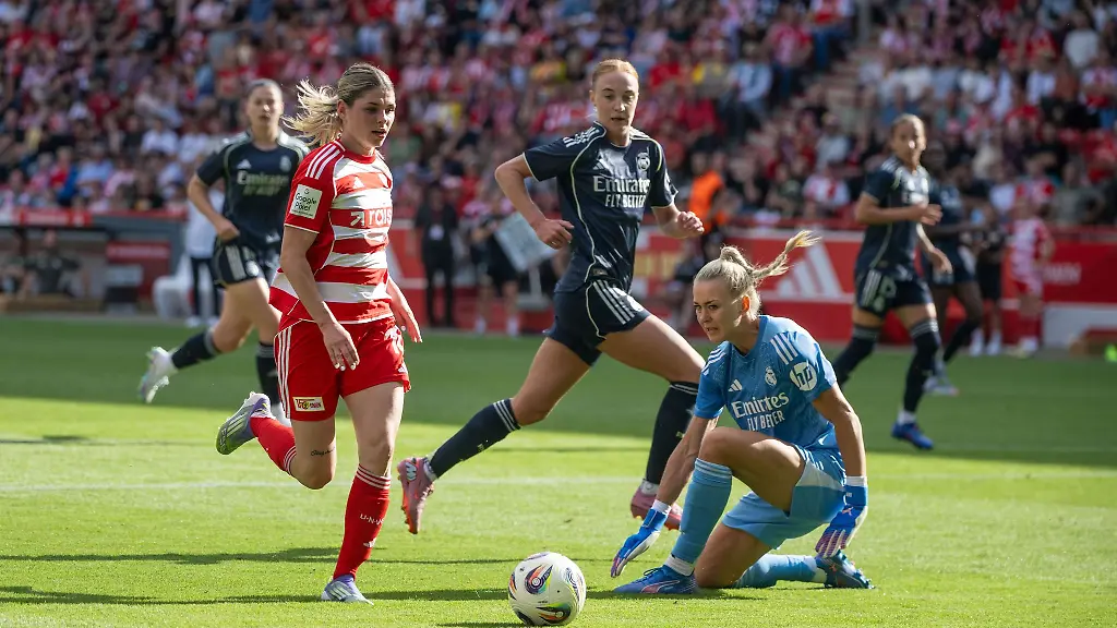 Scheiterte-am-Pfosten-Unions-Eileen-Campbell