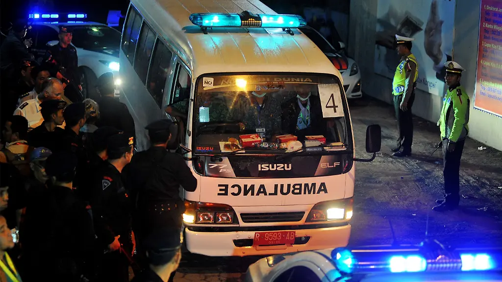 AFP-20150429-AA-29042015-57806-v1-HighRes-CoffinsOfEightExecutedDrugConvictsArr