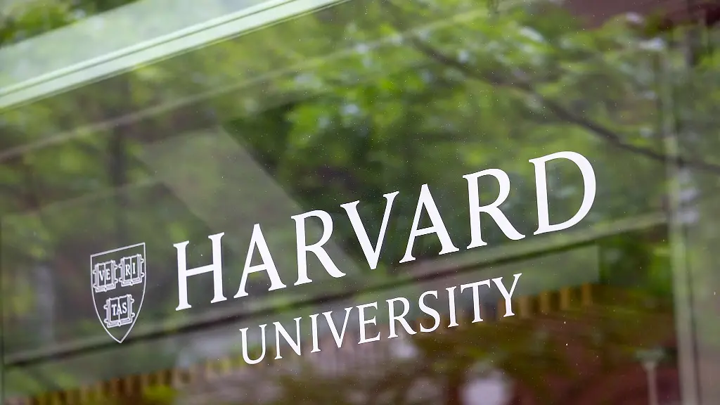 Der-jaehrliche-Harvard-MIT-Germany-Trek-macht-erstmals-Station-in-Thueringen-Rund-40-Studierende-und-Alumni-der-US-amerikanischen-Eliteuniversitaeten-zu-Besuch