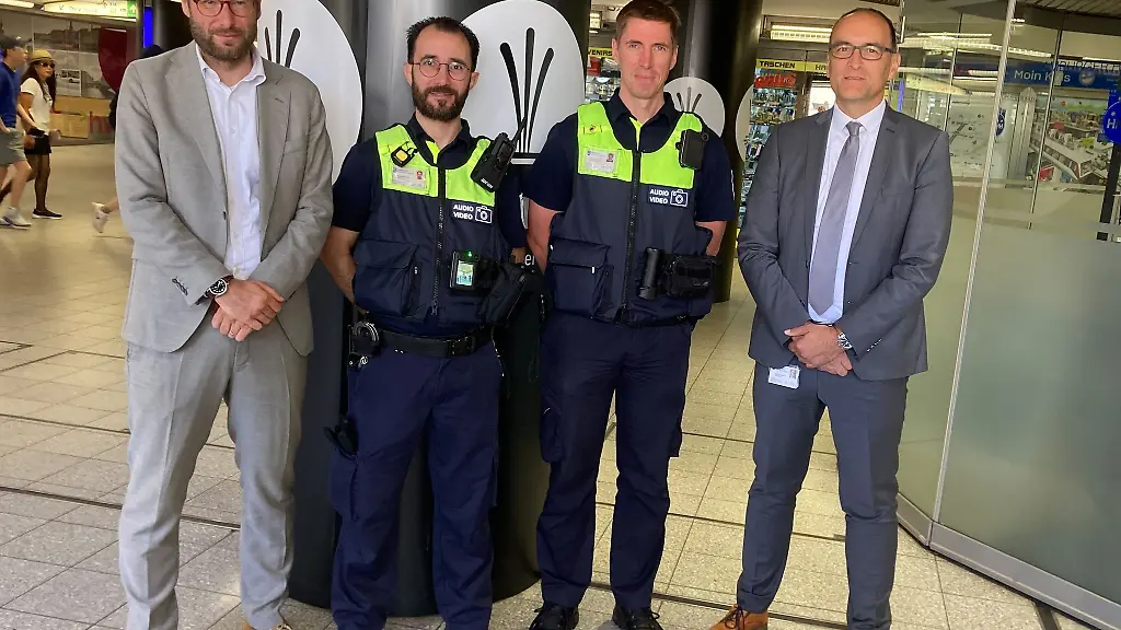 Die-Hamburger-Hochbahn-Wache-bekommt-Bodycams-und-mehr-Personal