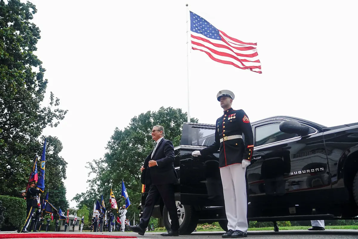 2025-08-18T162322Z-2090280925-RC2S9GAM8RRD-RTRMADP-3-UKRAINE-CRISIS-SUMMIT