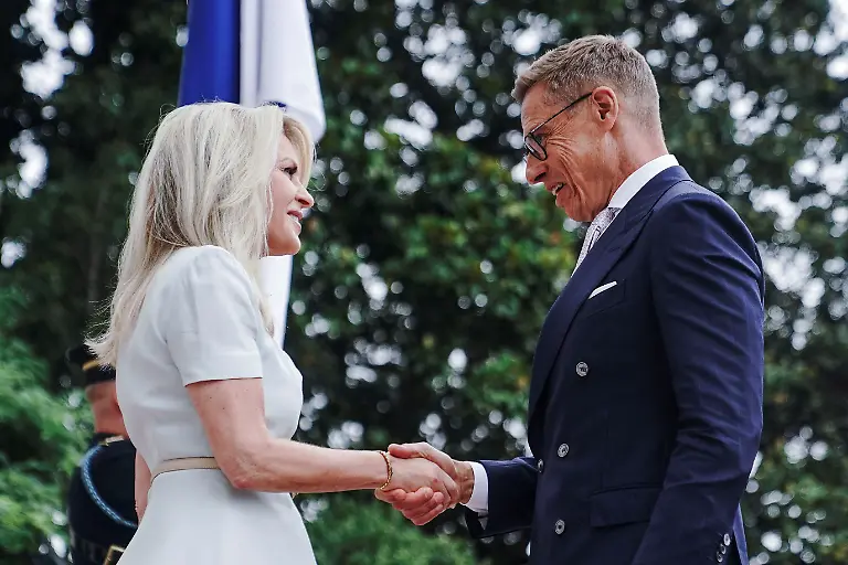 2025-08-18T163620Z-1825407580-RC2S9GAQXGF4-RTRMADP-3-UKRAINE-CRISIS-SUMMIT