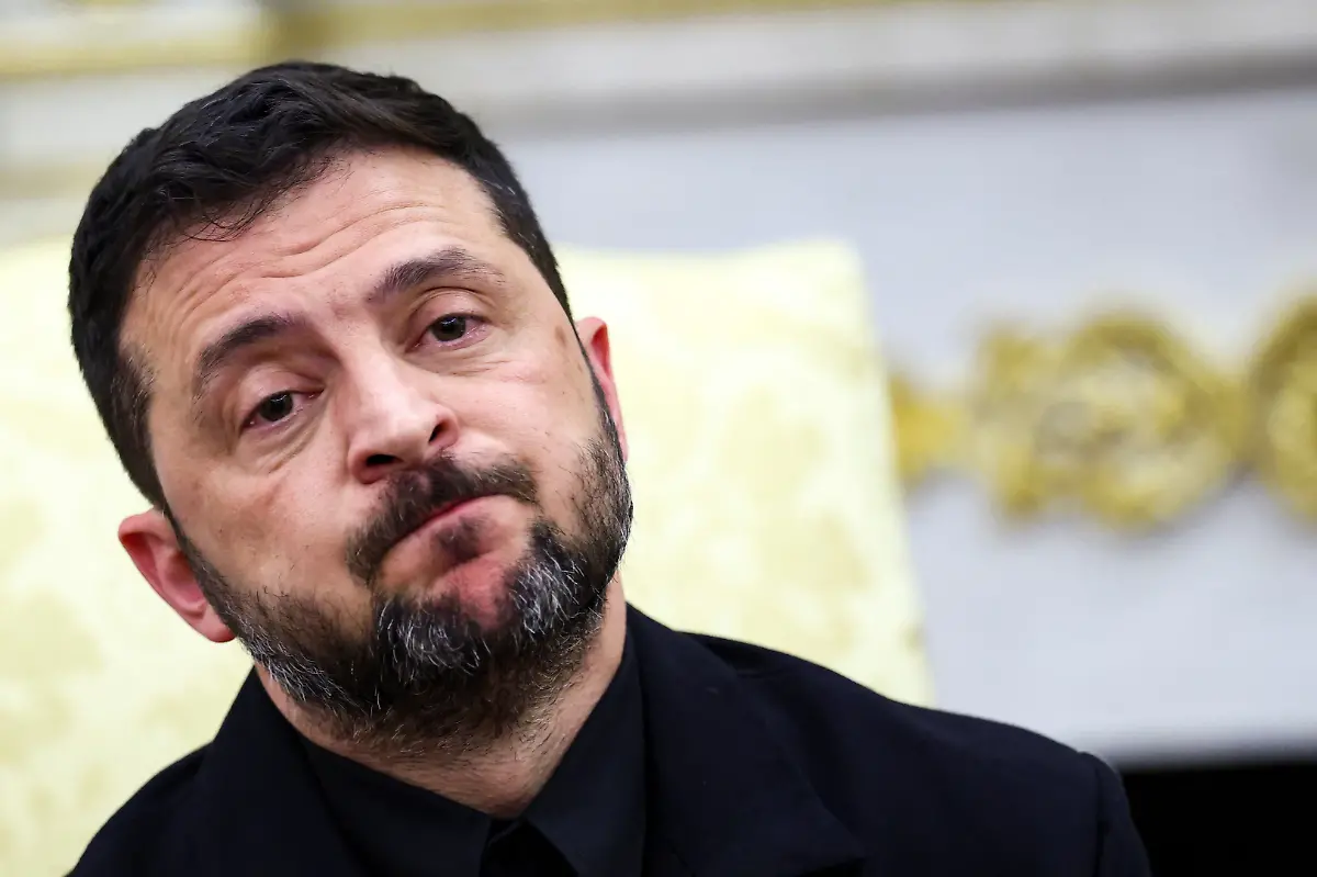 2025-08-18T173152Z-1388536515-RC2T9GAJADCB-RTRMADP-3-UKRAINE-CRISIS-SUMMIT