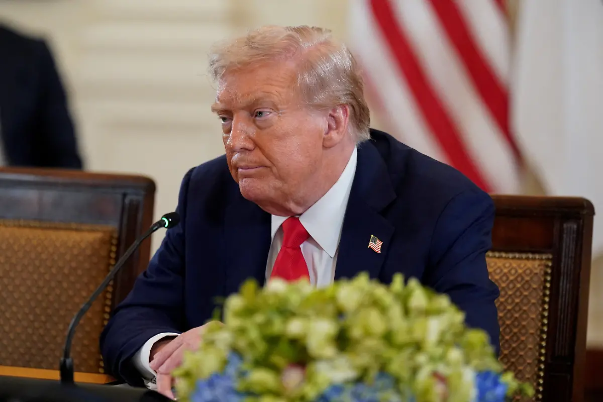 2025-08-18T191053Z-1431772550-RC2V9GAXU7F5-RTRMADP-3-UKRAINE-CRISIS-SUMMIT