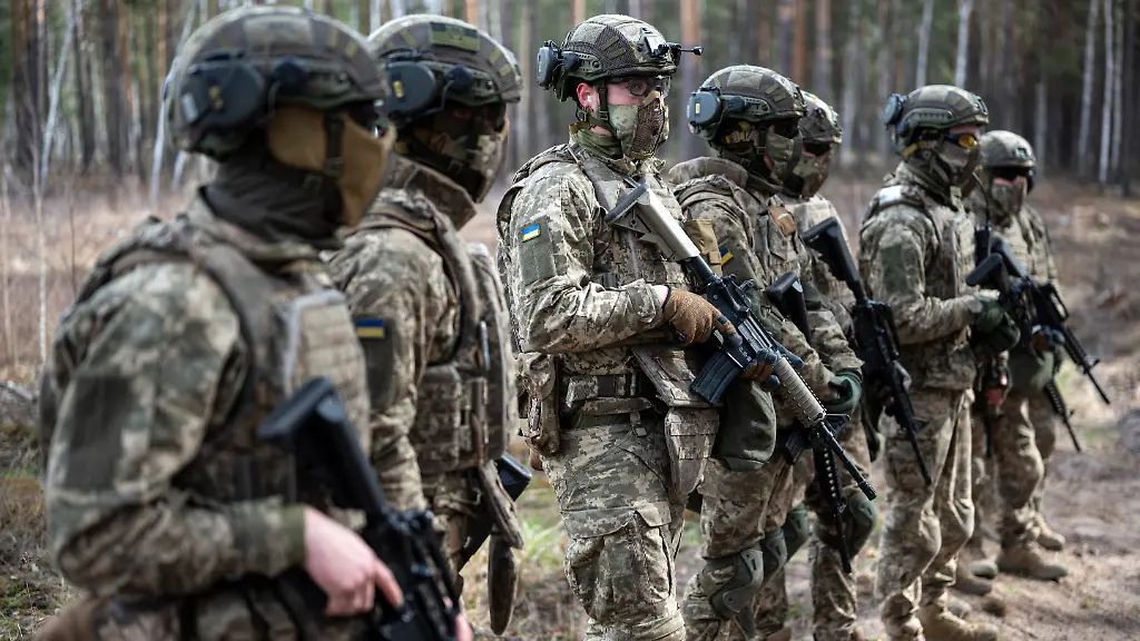 epi-227188087-IMAGO-SP-812404212-Uebungen-von-Militaerf