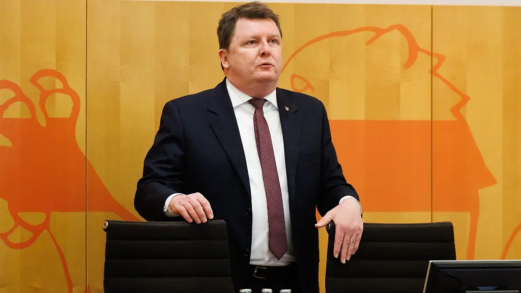 Marius-Weiss-SPD-ist-Vorsitzender-des-Untersuchungsausschusses-zur-Entlassung-einer-Staatssekretaerin