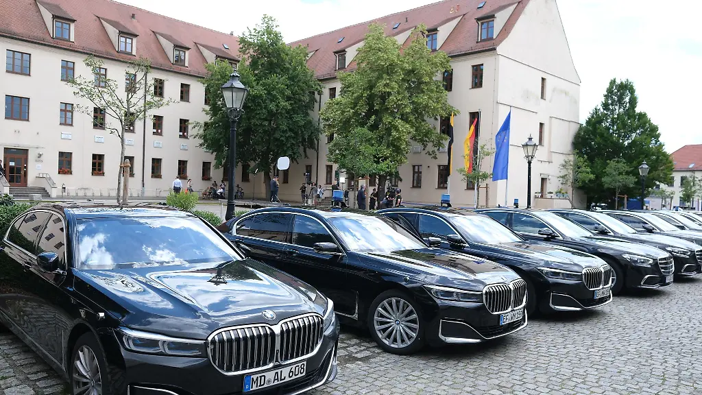 Nach-einer-Auswertung-der-Deutschen-Umwelthilfe-fahren-70-Prozent-der-Dienstwagen-in-Sachsen-Anhalt-mit-Diesel