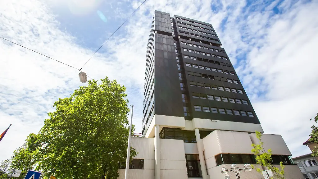 Loerrach-hat-das-hoechste-Rathaus-in-Baden-Wuerttemberg