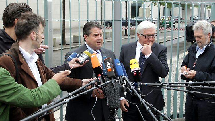 Fläschchen staat Mikrofon: Gabriel nimmt eine Politik-Auszeit.