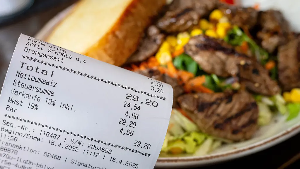 Fragt-man-Gastronomen-nach-den-Umsaetzen-ist-das-Glas-immer-haeufiger-halb-leer