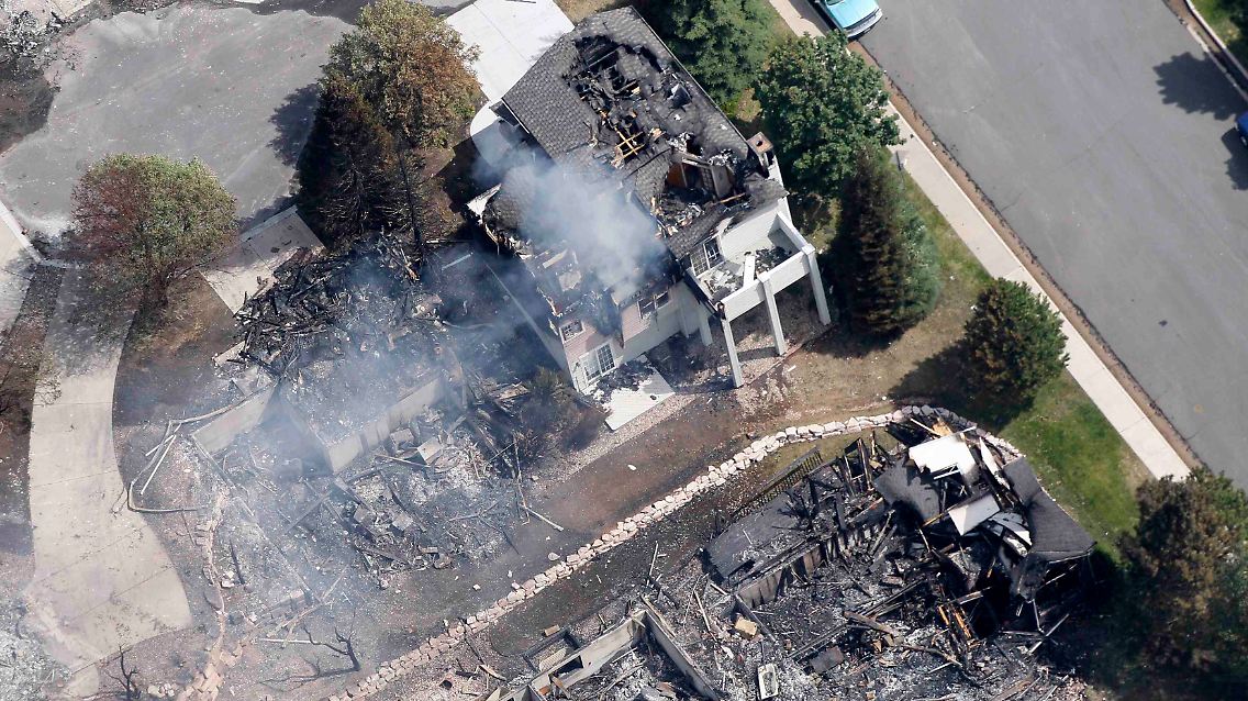 2012-06-28T194258Z_01_CSP21_RTRMDNP_3_USA-WILDFIRES.JPG8269011636608829487.jpg
