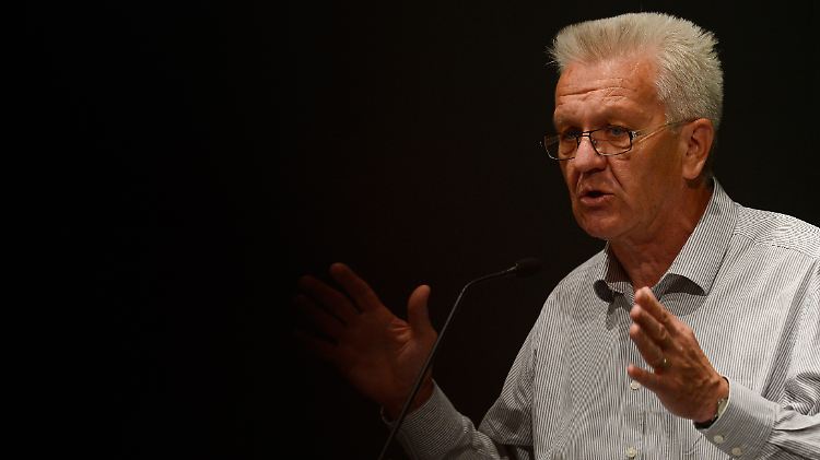 Winfried Kretschmann lässt im Fall EnBW nicht locker.