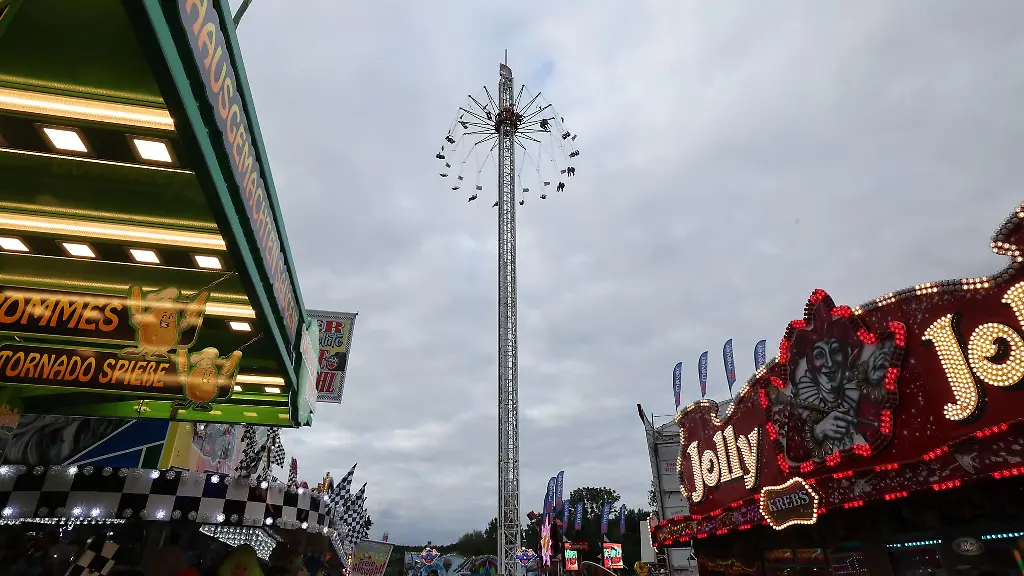 Das-Rudolstaedter-Vogelschiessen-lockt-jedes-Jahr-rund-500-000-Besucher-und-Besucherinnen