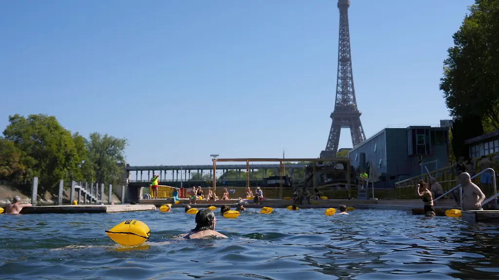 efacda8926f3b65760000f9b9819af41