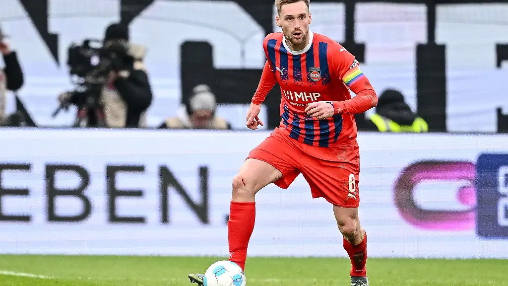 Hat-in-Heidenheim-bis-2029-verlaengert-Kapitaen-Patrick-Mainka