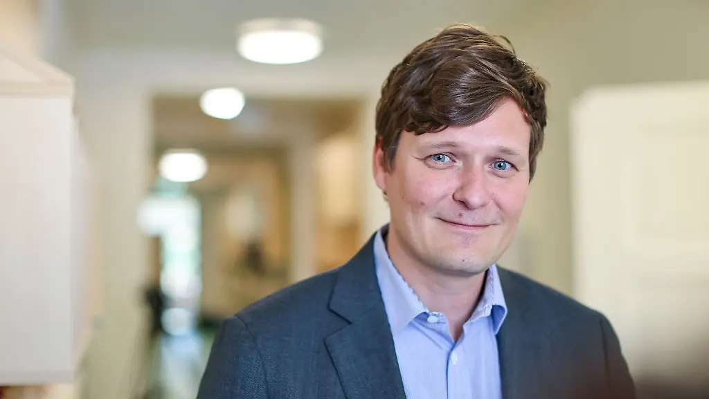 Ich-gehe-davon-aus-dass-die-Unterrichtsversorgung-bereits-in-diesem-Schuljahr-spuerbar-besser-wird-sagt-Sachsens-Kultusminister-Conrad-Clemens-CDU