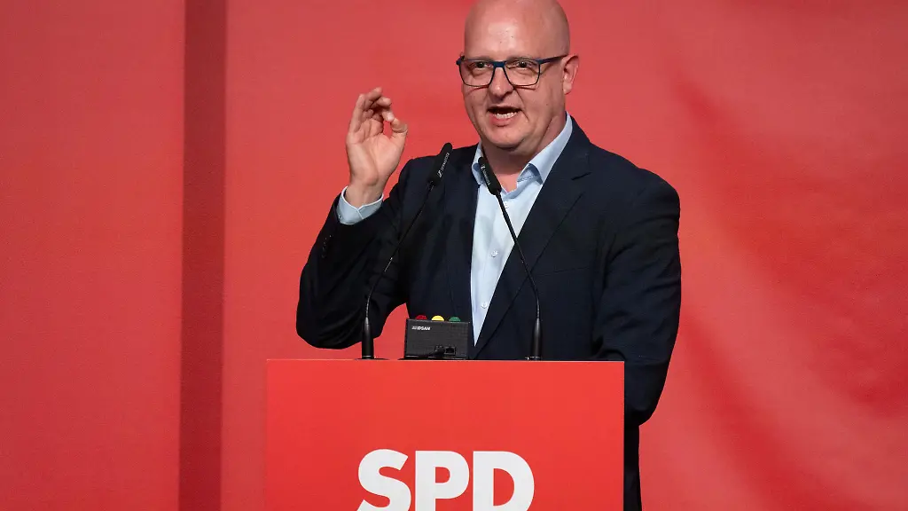 Die-saechsische-Minderheitsregierung-muss-nach-Ansicht-von-SPD-Chef-Henning-Homann-jetzt-ihre-Hausaufgaben-erledigen