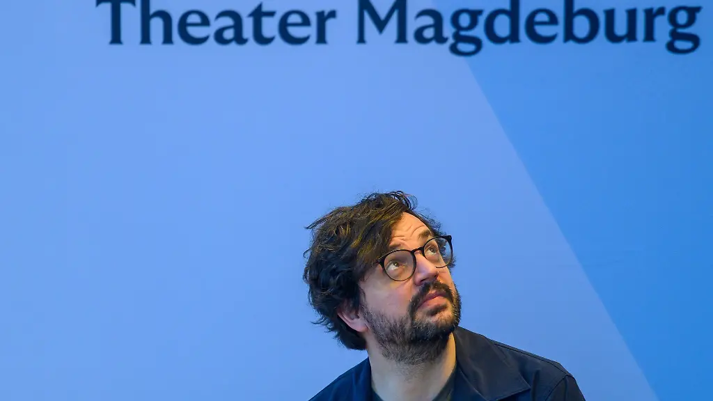 Der-Vertrag-mit-Theaterintendant-Julian-Chavaz-wurde-verlaengert