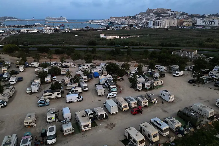 2025-08-18T082822Z-2126055352-RC2W1FAIDZC8-RTRMADP-3-SPAIN-HOUSING-IBIZA-TOURISM