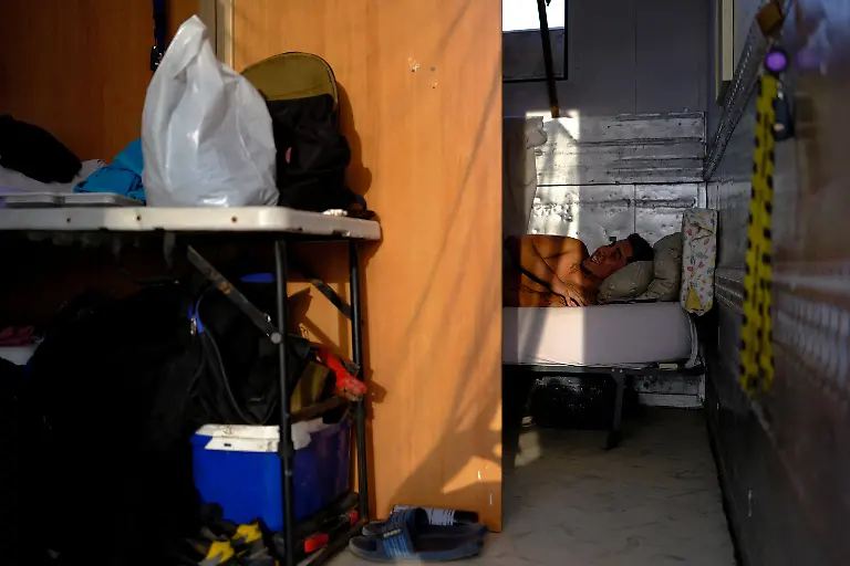 2025-08-18T082909Z-318020121-RC2TVFA0CGG7-RTRMADP-3-SPAIN-HOUSING-IBIZA-TOURISM