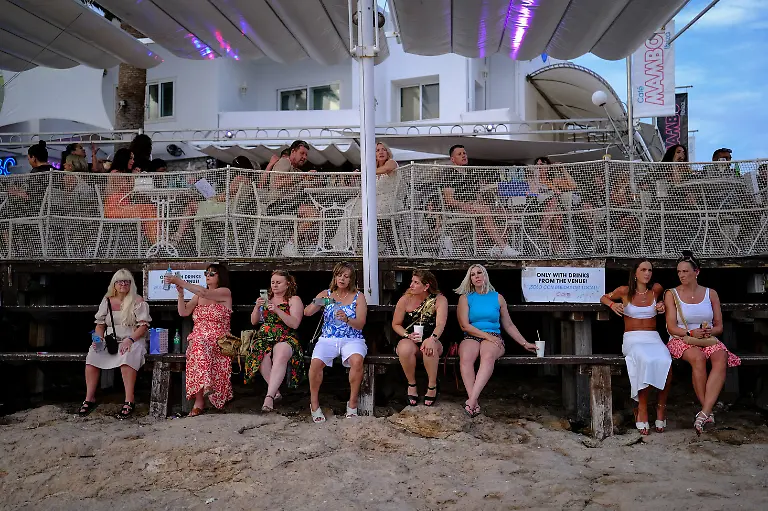 2025-08-18T082911Z-371563703-RC26ZEAOY661-RTRMADP-3-SPAIN-HOUSING-IBIZA-TOURISM