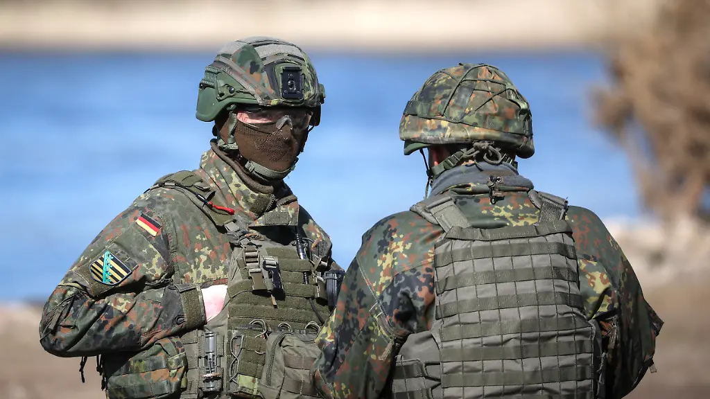 AFP-20240326-34MC46E-v3-HighRes-GermanyCzechDefenceNato