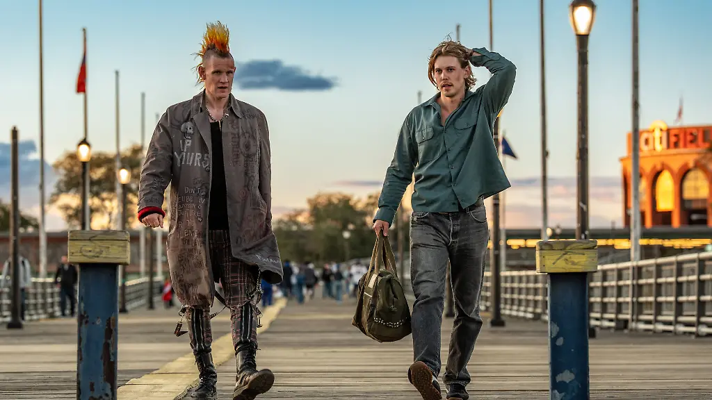 DF-13347-r-2000x1333-thumbnail