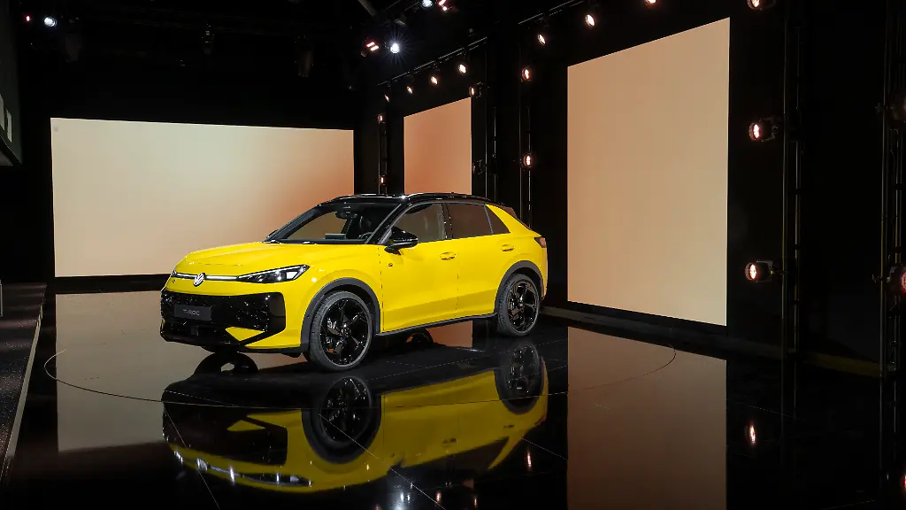 Volkswagen-T-Roc-2025-VO