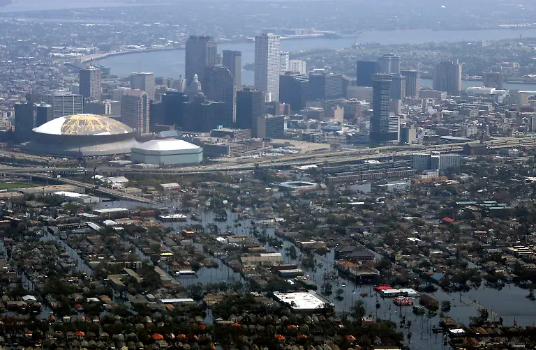 2005-08-31T000000Z-641828902-RP6DRMZZIDAD-RTRMADP-3-WEATHER-KATRINA