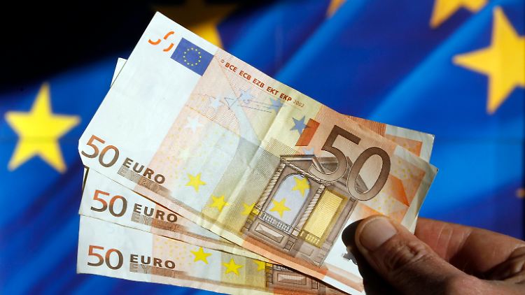 Mit dem Leitzins kann die Notenbank Kredite im Währungsraum verbilligen oder verteuern.