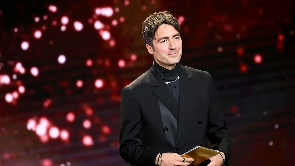 Regisseur-Ilker-Catak-ist-einer-der-Experten-die-beim-Medienboard-Berlin-Brandenburg-mit-auf-Filmprojekte-schauen-sollen