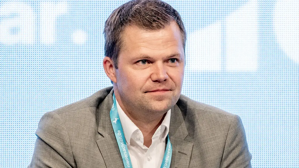 Der-CDU-Bildungspolitiker-Christian-Fuehner-wuenscht-sich-mehr-Flexibilitaet-bei-der-Besetzung-offener-Lehrerstellen