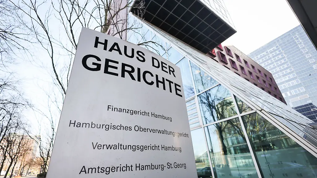 Im-Amtsgericht-St-Georg-fand-der-Prozess-statt