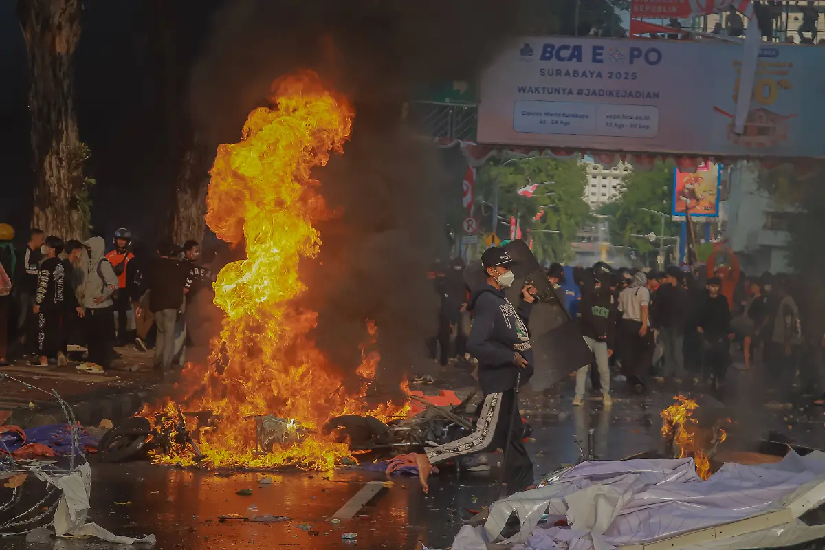 be28aa6ea6079425a4ef42bc2f51e179