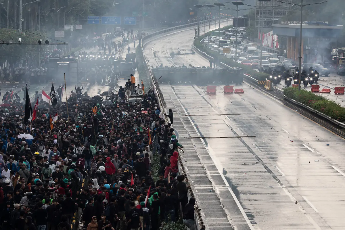 8b9e3a98d26ee0ad8808bcf7af84a00f