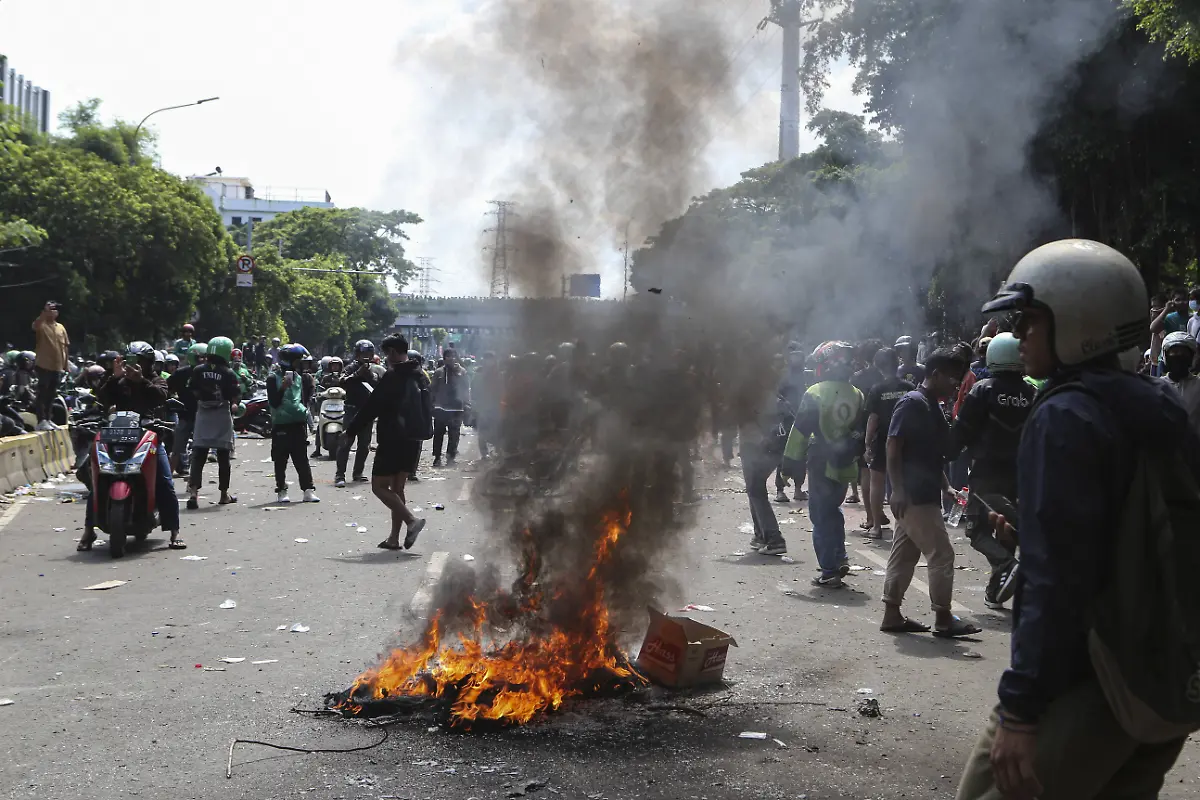 820474180d73a4b8523f4fa65e5481fc