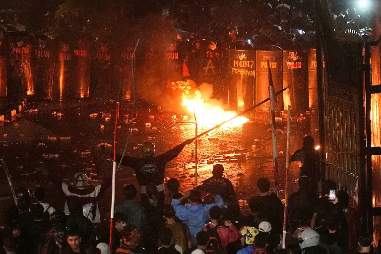 0085adba5cfe40b776a968d07e363773