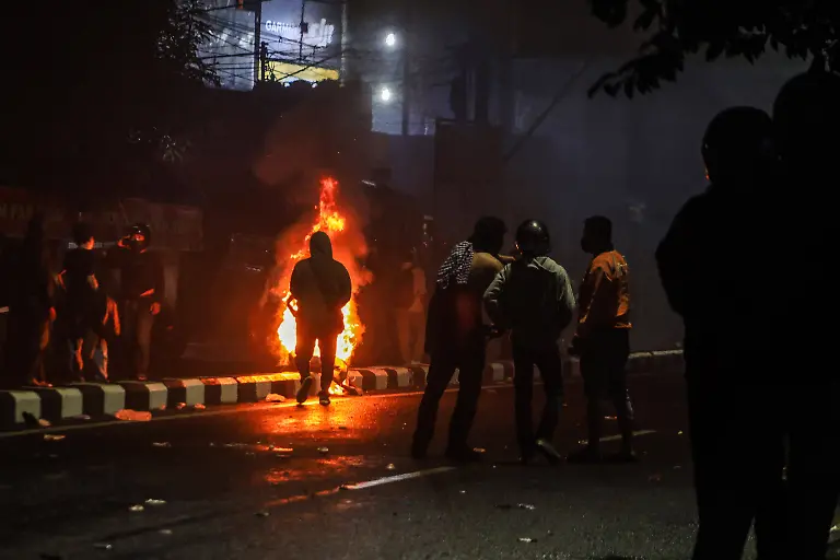 8b7829da074bf37fbd3cee795f5a5298